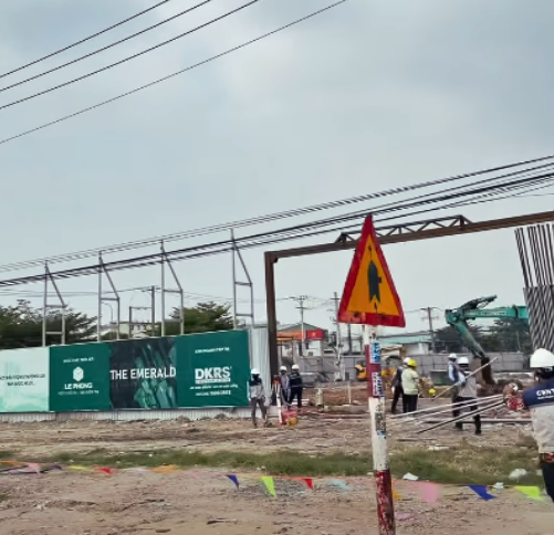 Hình ảnh Tiến độ The Emerald Boulevard Mới Cập Nhật (1)